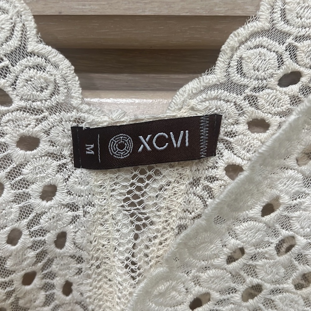 Top - Picture 2 of 3